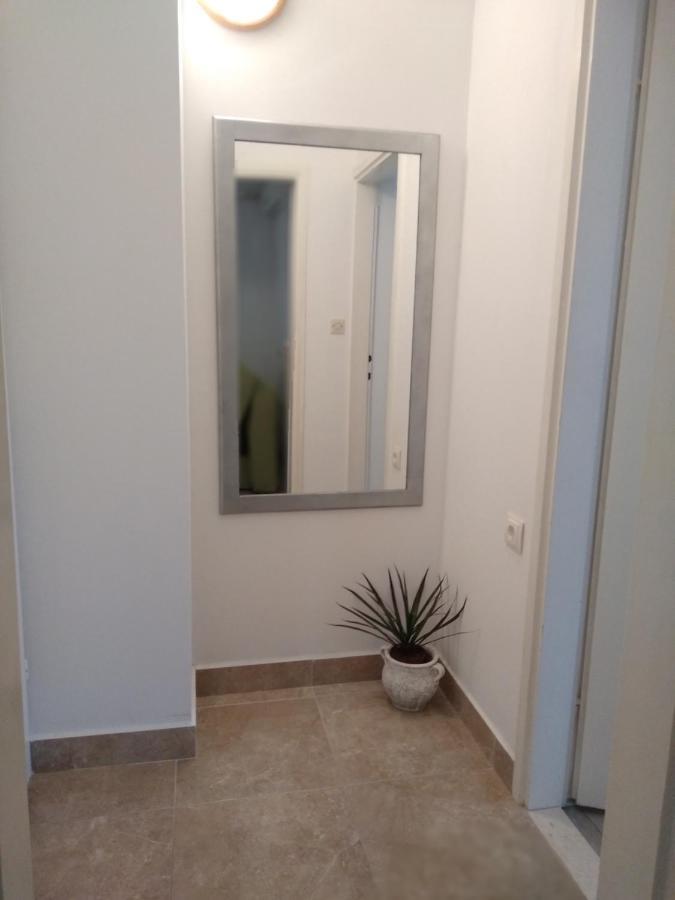 Apartment Seaview Jelsa Racic Exterior photo
