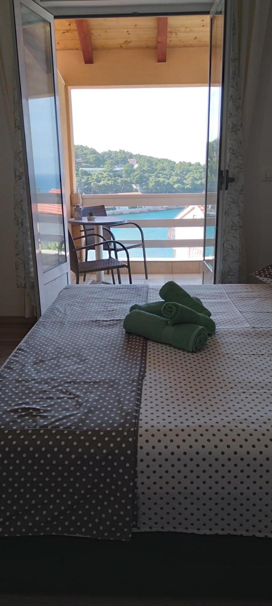 Apartment Seaview Jelsa Racic Exterior photo